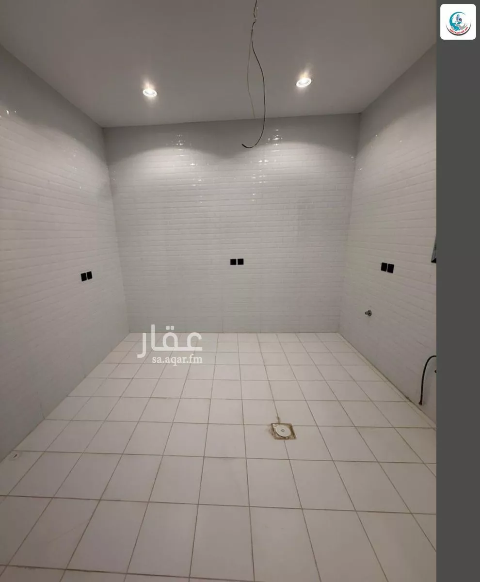 فيلا 4 غرف في الفروسية 9