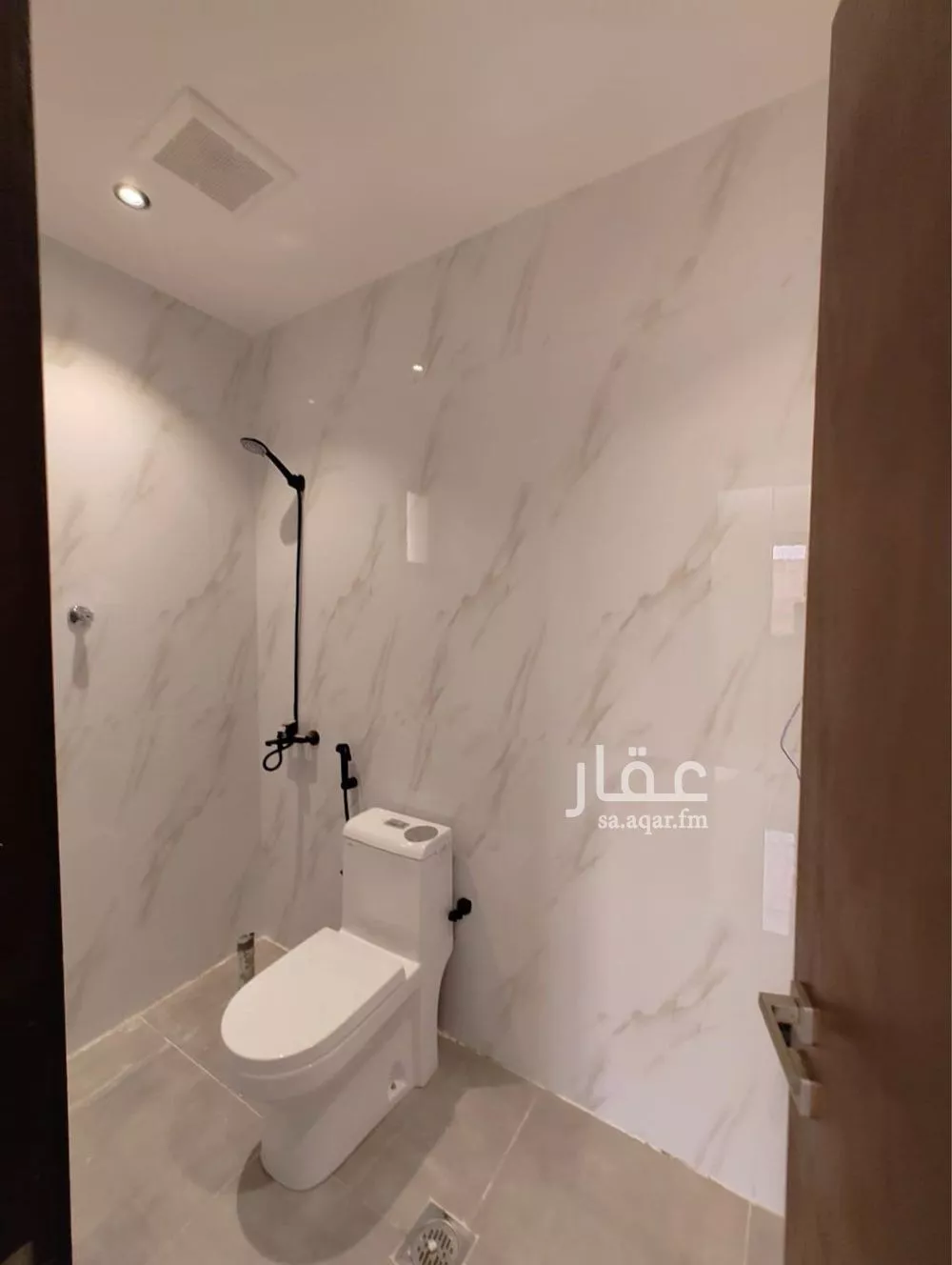 13 bedroom apartment in As Salhiyah 8