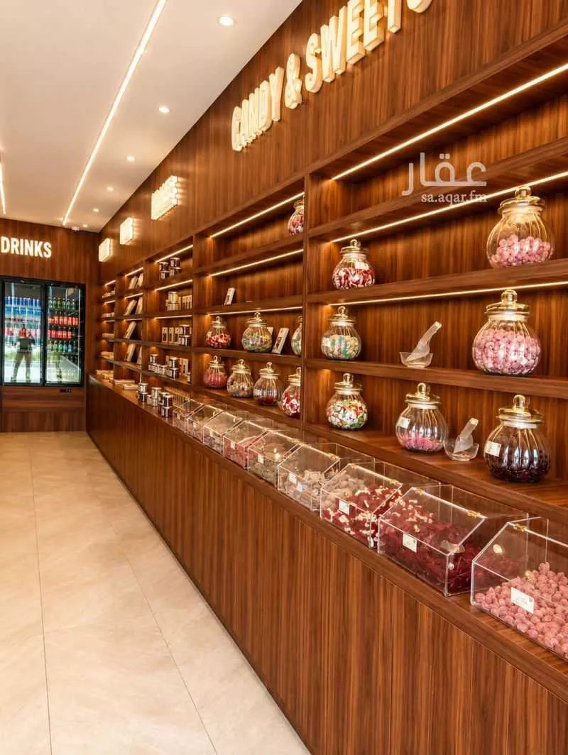 shop in Al Sulaimaniyyah, Riyadh 3