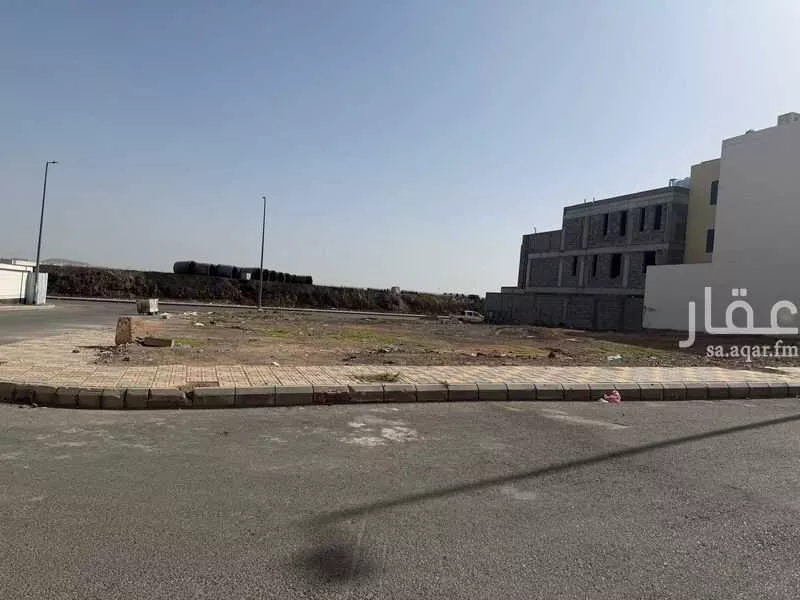 418 sqm land in Al Sadd 3