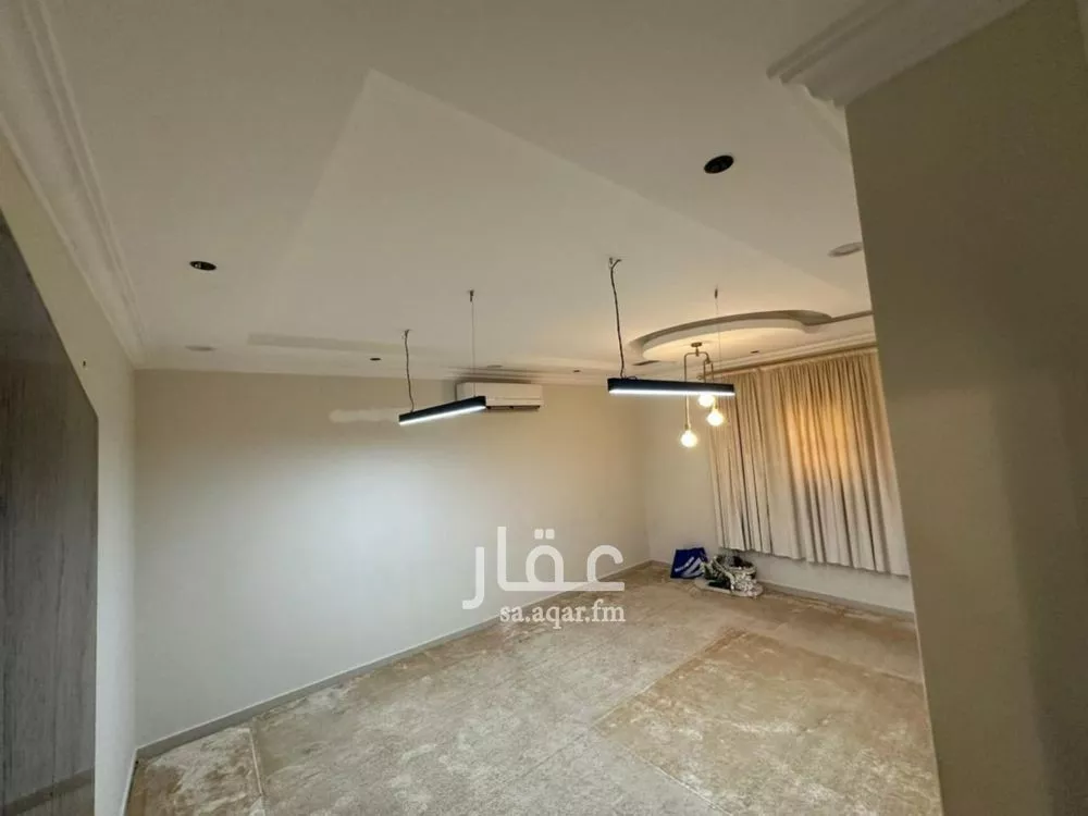 دور 4 غرف في عرقة 4