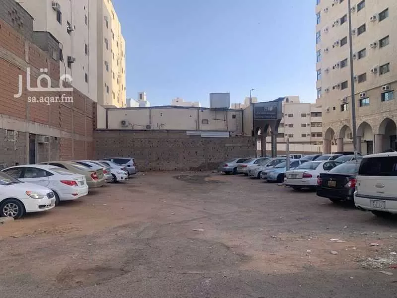 أرض 586 م² في العنابس 2