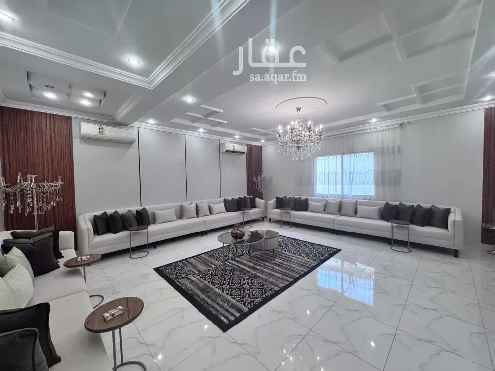 10 bedroom villa in Al Falah 6