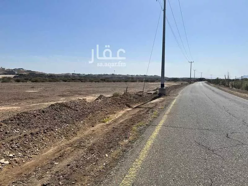 أرض 104054 م² في المطار 10