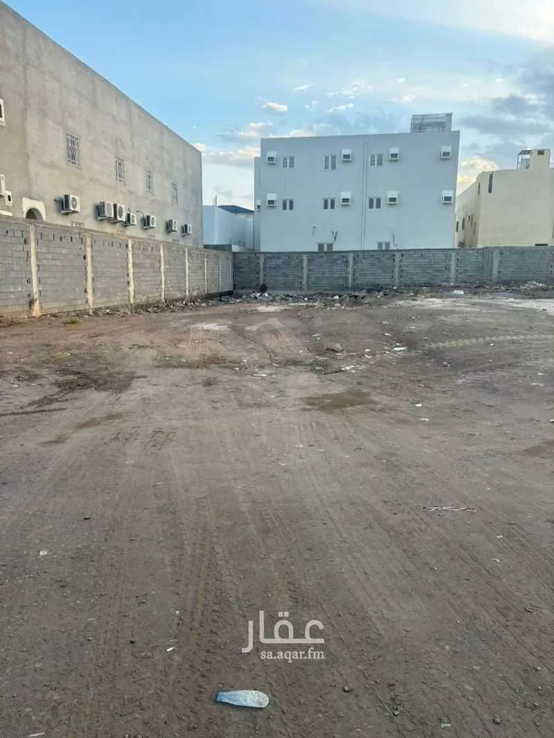 أرض 800 م² في السكب 3