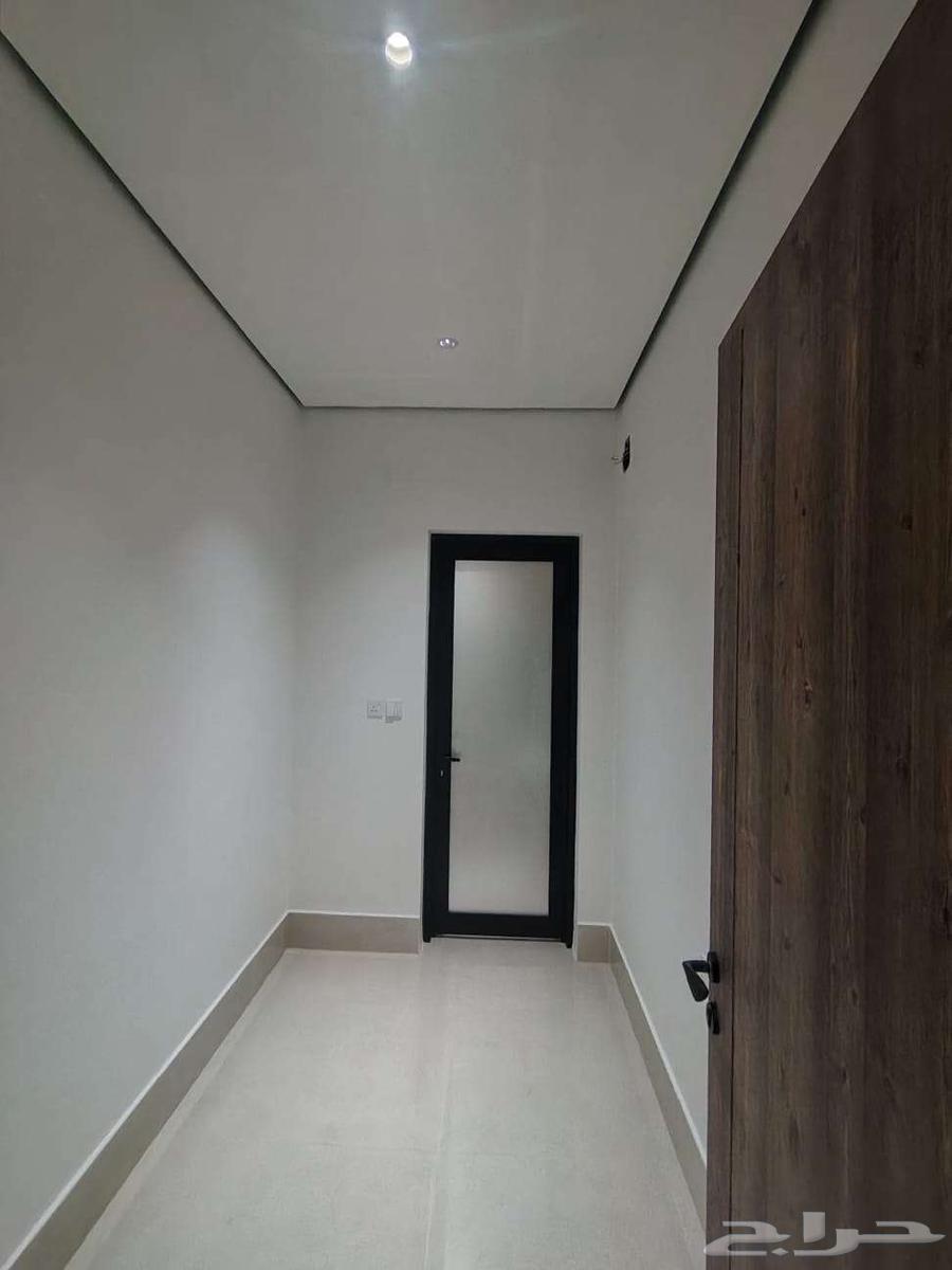4 bedroom villa in Al Amwaj, Eastern Province 2