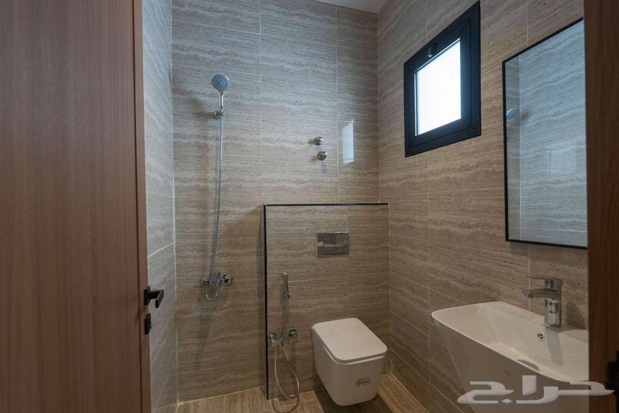 4 bedroom villa in Al Amwaj, Eastern Province 8