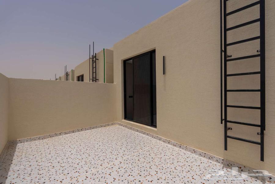 4 bedroom villa in Al Amwaj, Eastern Province 3