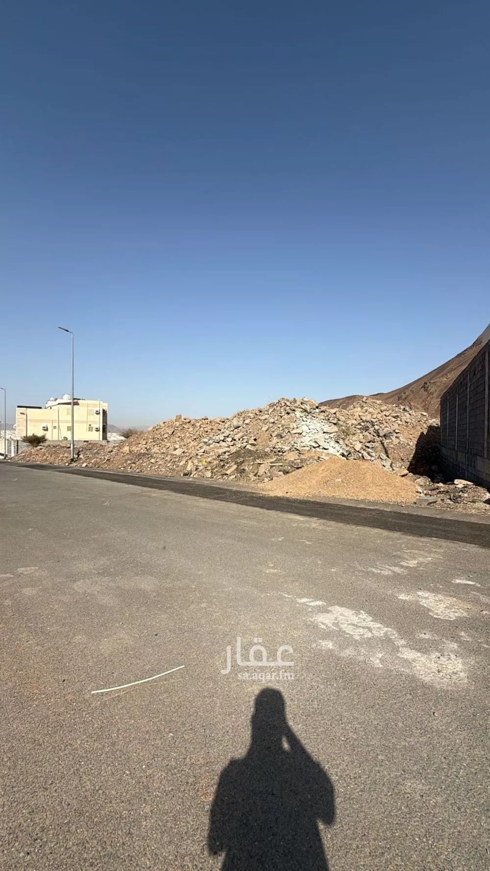 586 sqm land in Jabal Ir 7