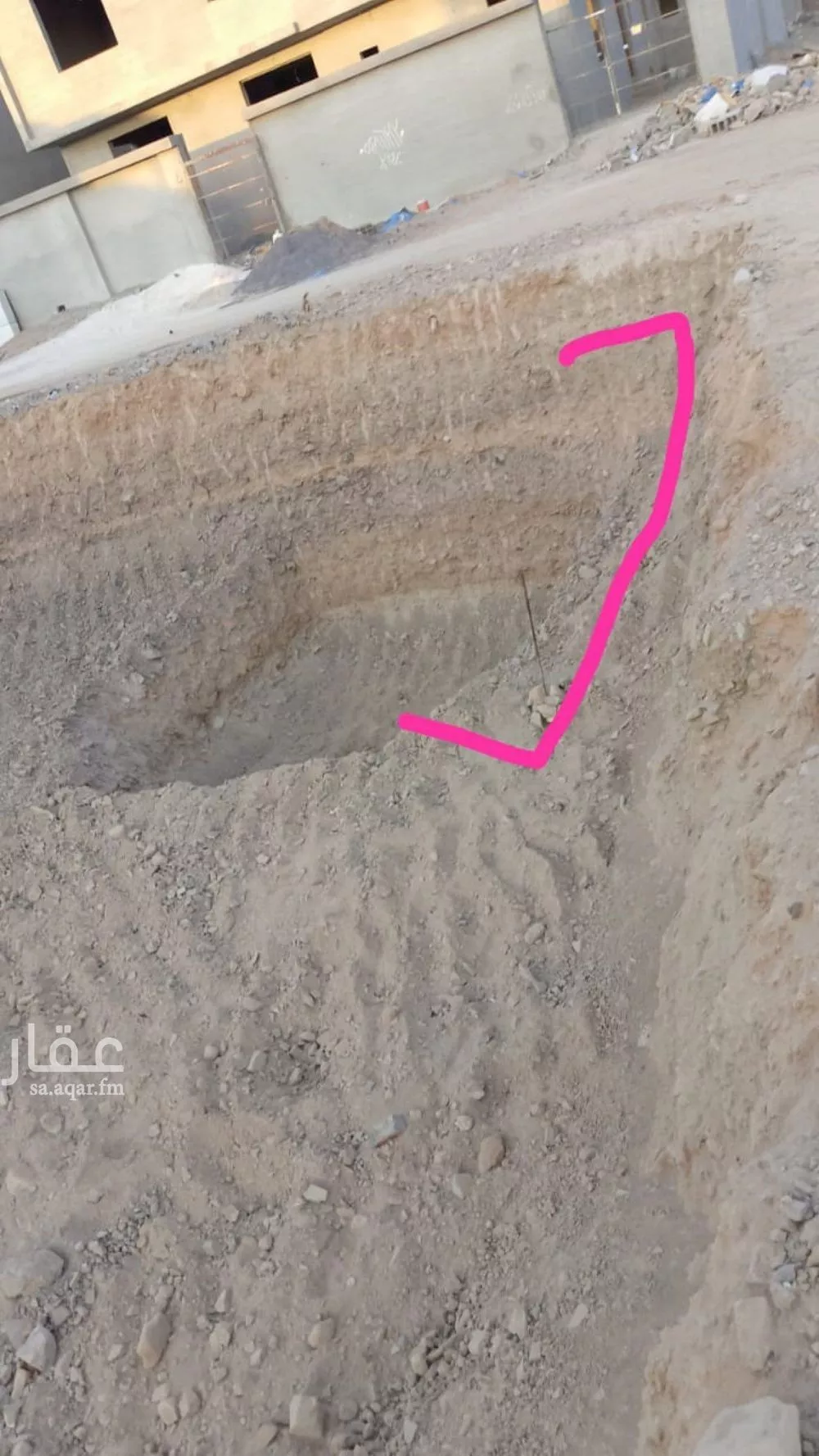 أرض 500 م² في المطار 4