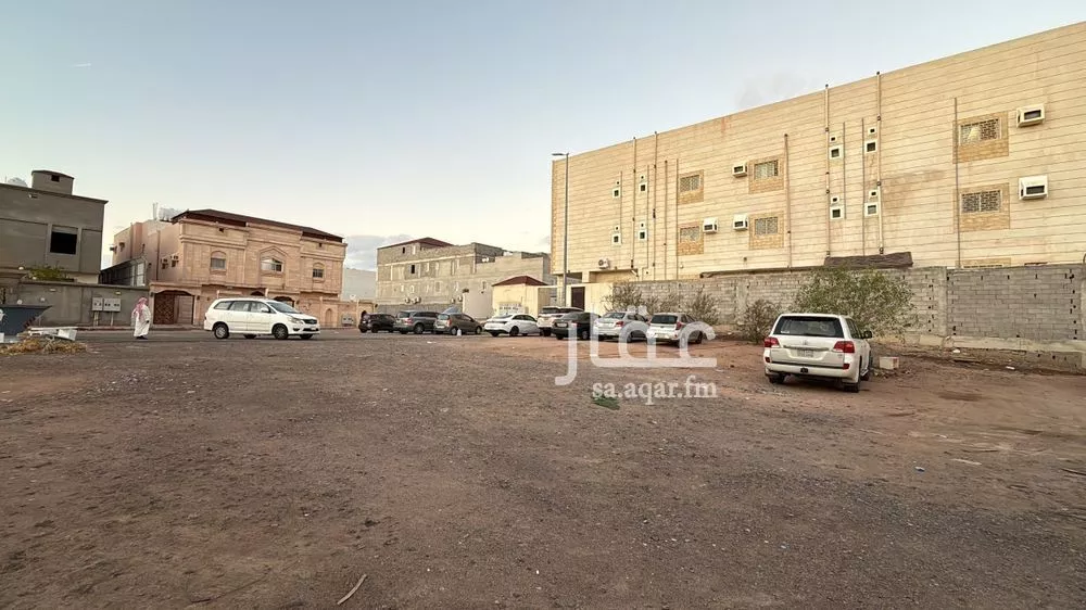 400 sqm land in Al Gharra 8