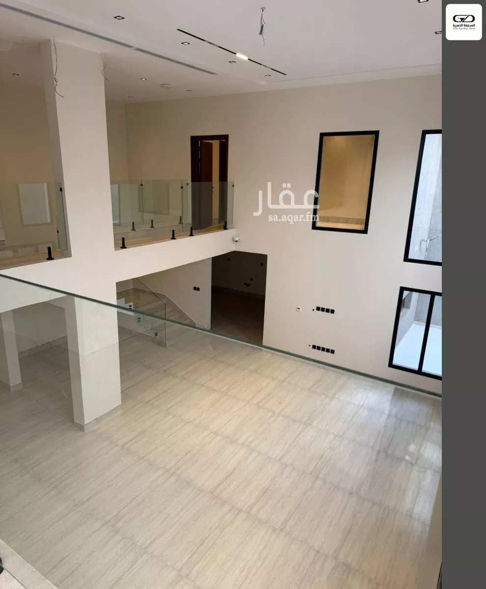5 bedroom villa in Al Yaqout 11