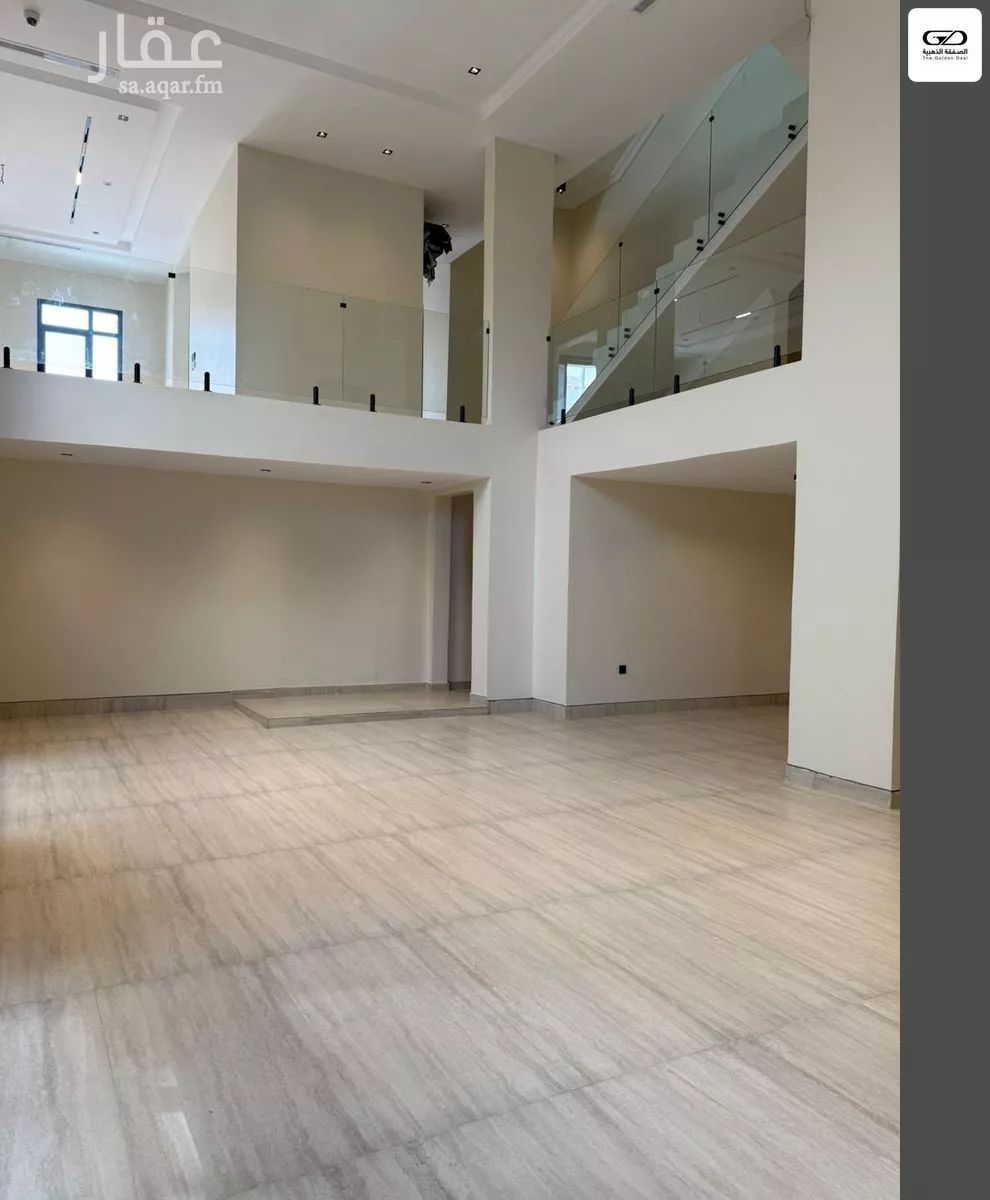 5 bedroom villa in Al Yaqout 13