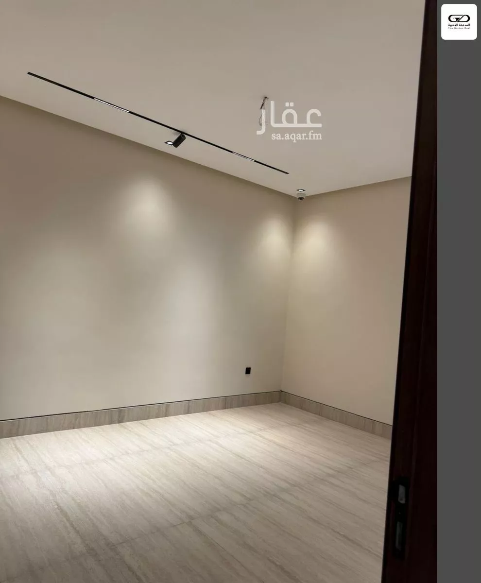 5 bedroom villa in Al Yaqout 8