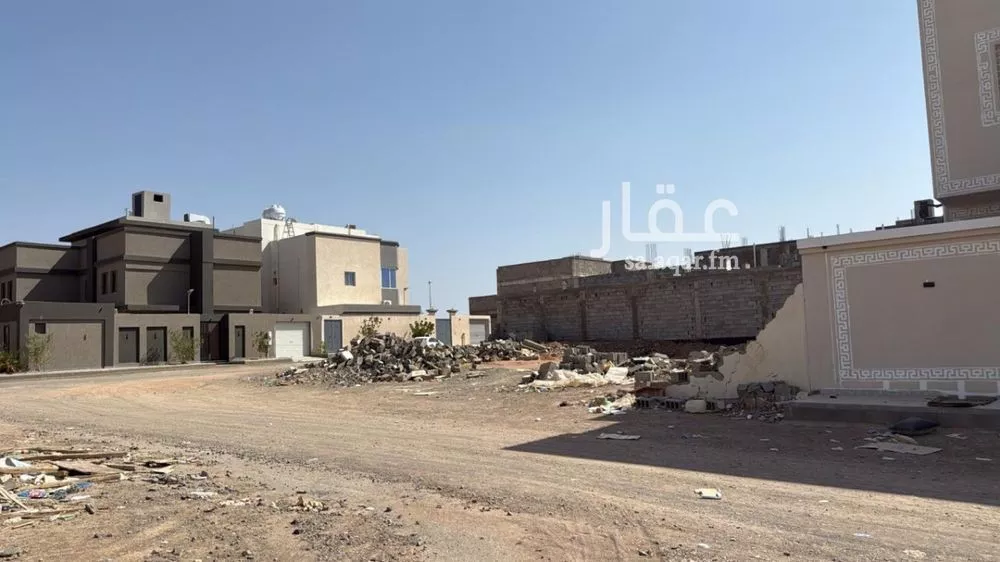 500 sqm land in Al Hadra 2