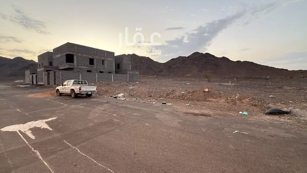 300 sqm land in Katanah 3