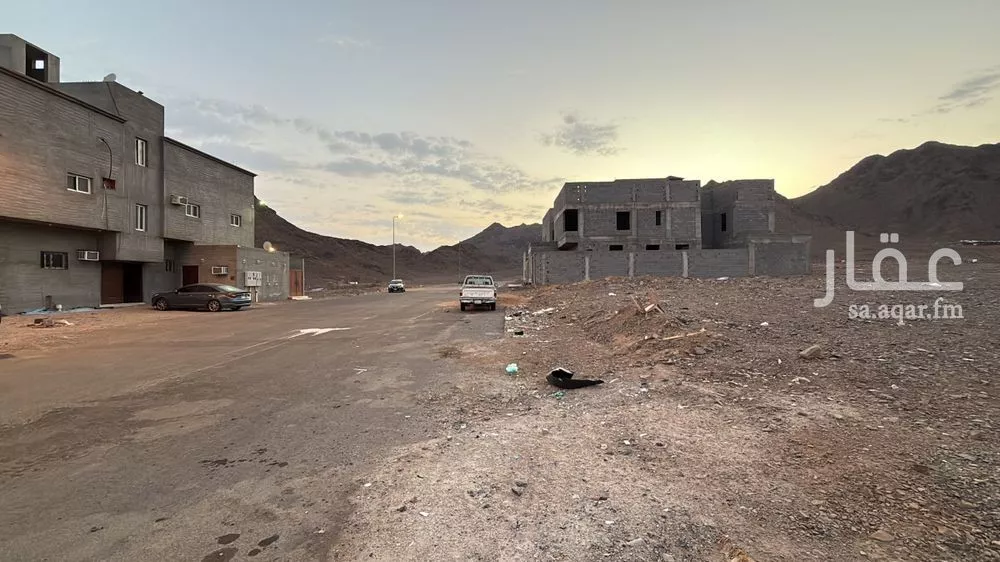 300 sqm land in Katanah 5