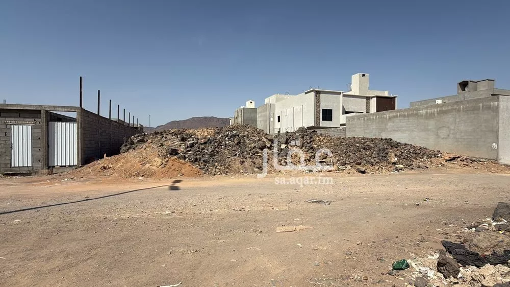 1175 sqm land in Al Sakb 2