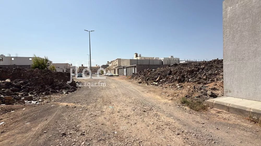 1175 sqm land in Al Sakb 6