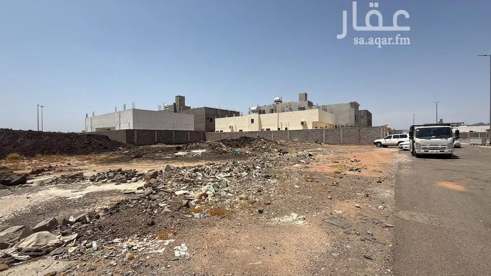 800 sqm land in Al Sakb 2