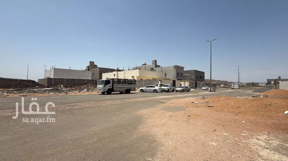 800 sqm land in Al Sakb 5