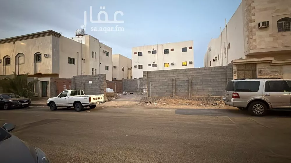 أرض 400 م² في جشم 2