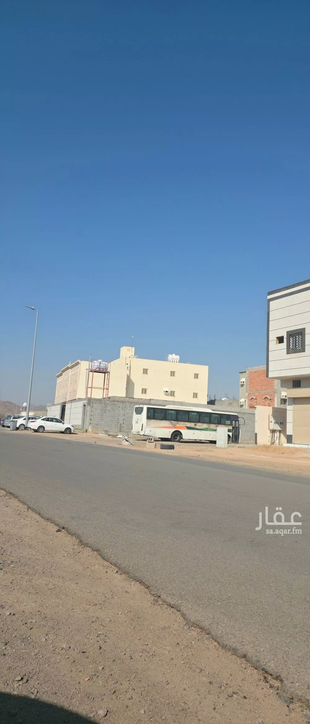 أرض 633 م² في السكة الحديدية 8