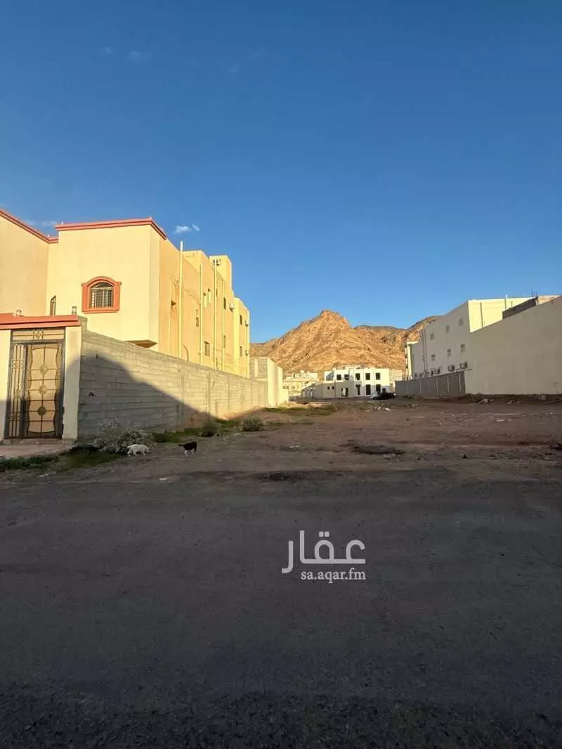 372 sqm land in Al Salam 2