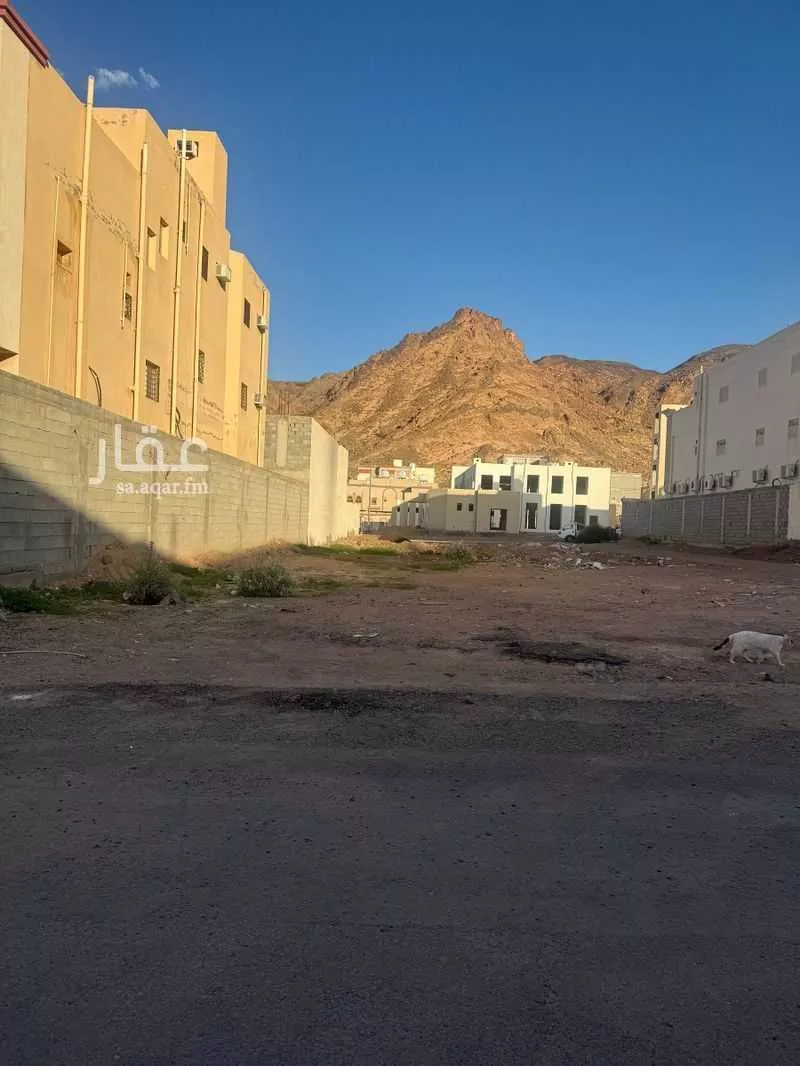 372 sqm land in Al Salam 11