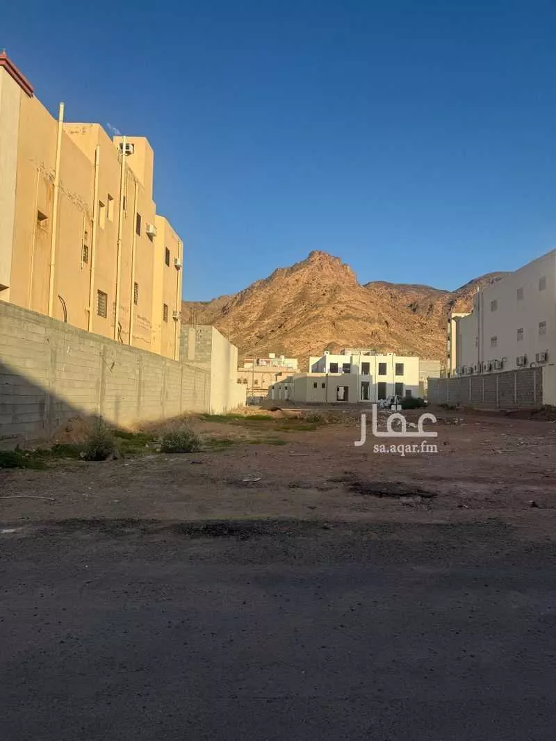372 sqm land in Al Salam 16