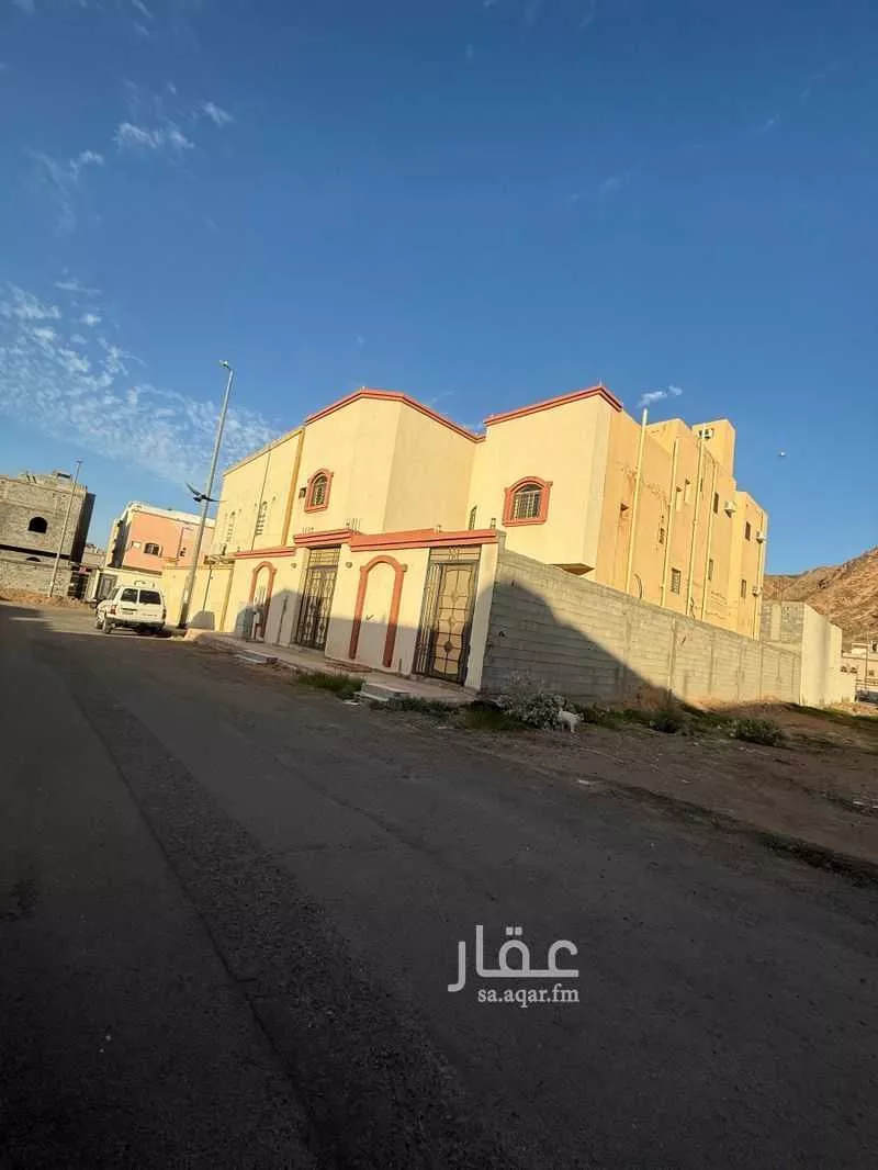 372 sqm land in Al Salam 19
