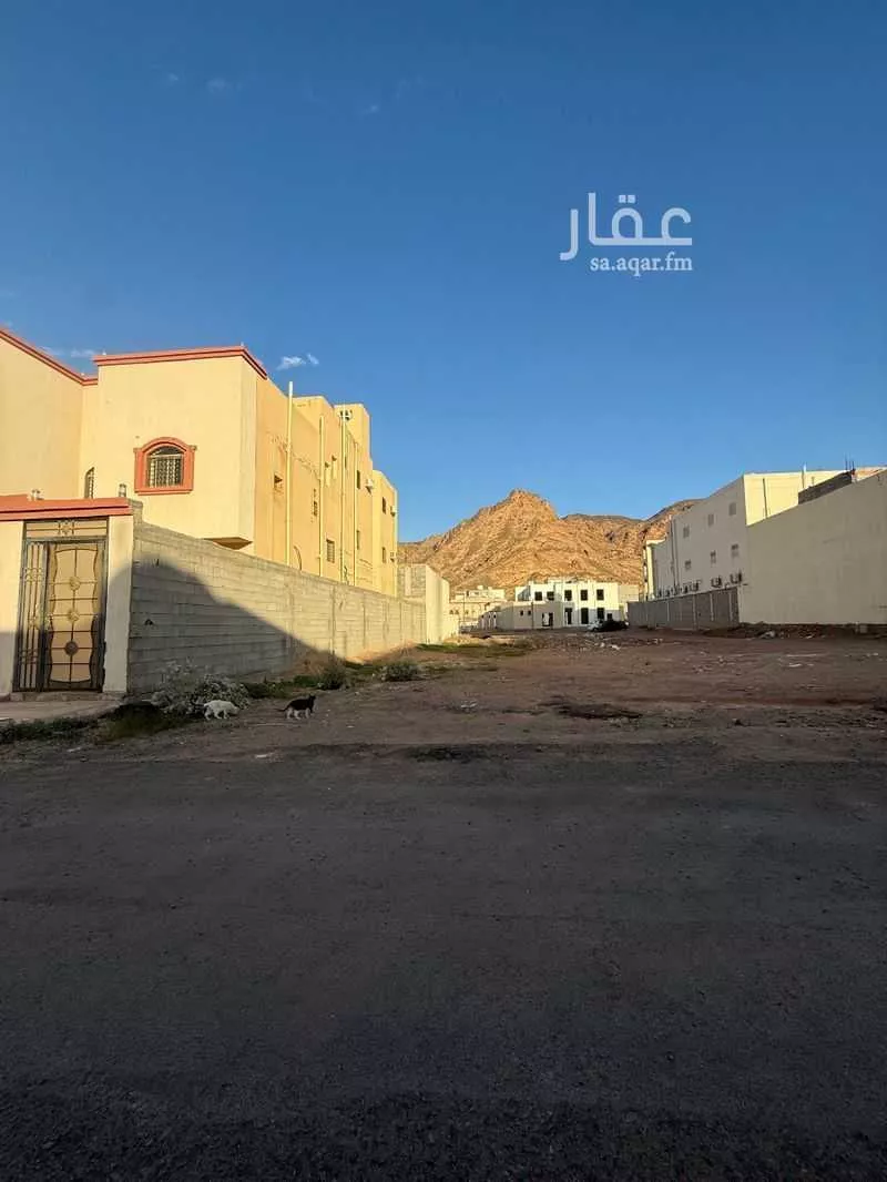 372 sqm land in Al Salam 7