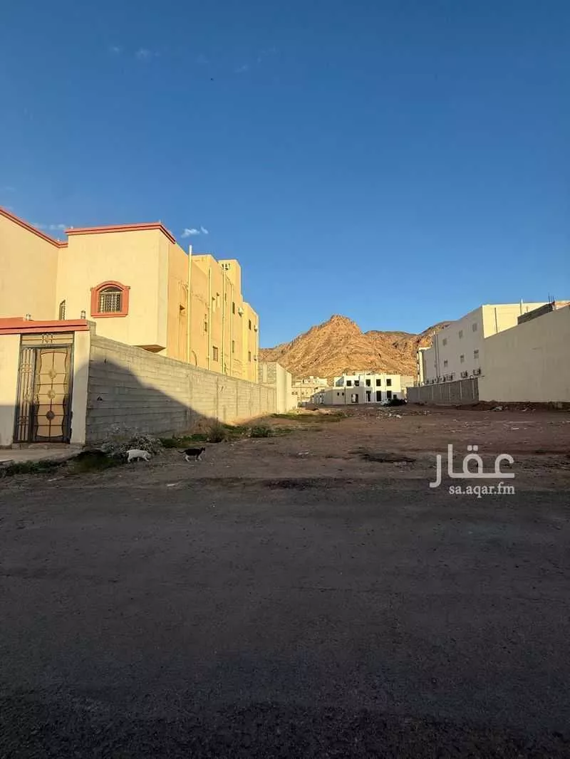 372 sqm land in Al Salam 8