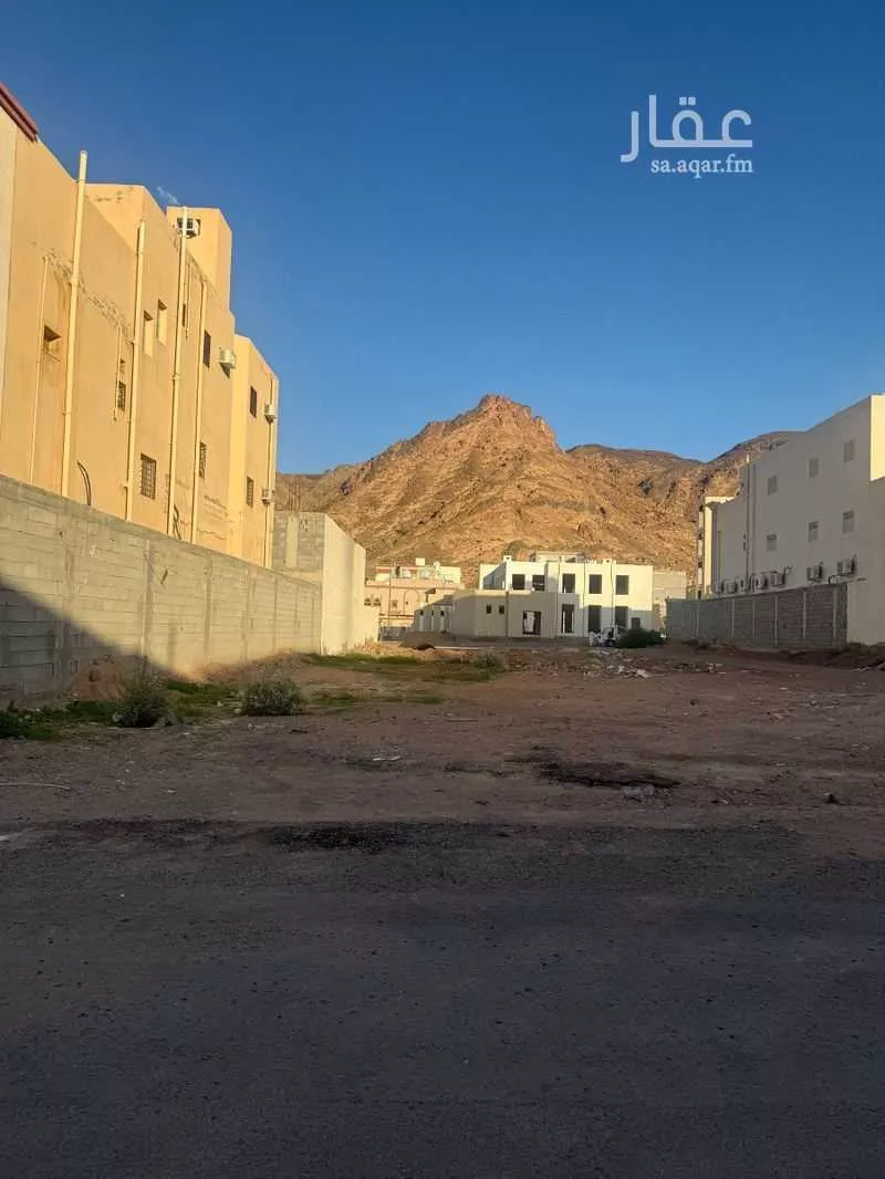 372 sqm land in Al Salam 9