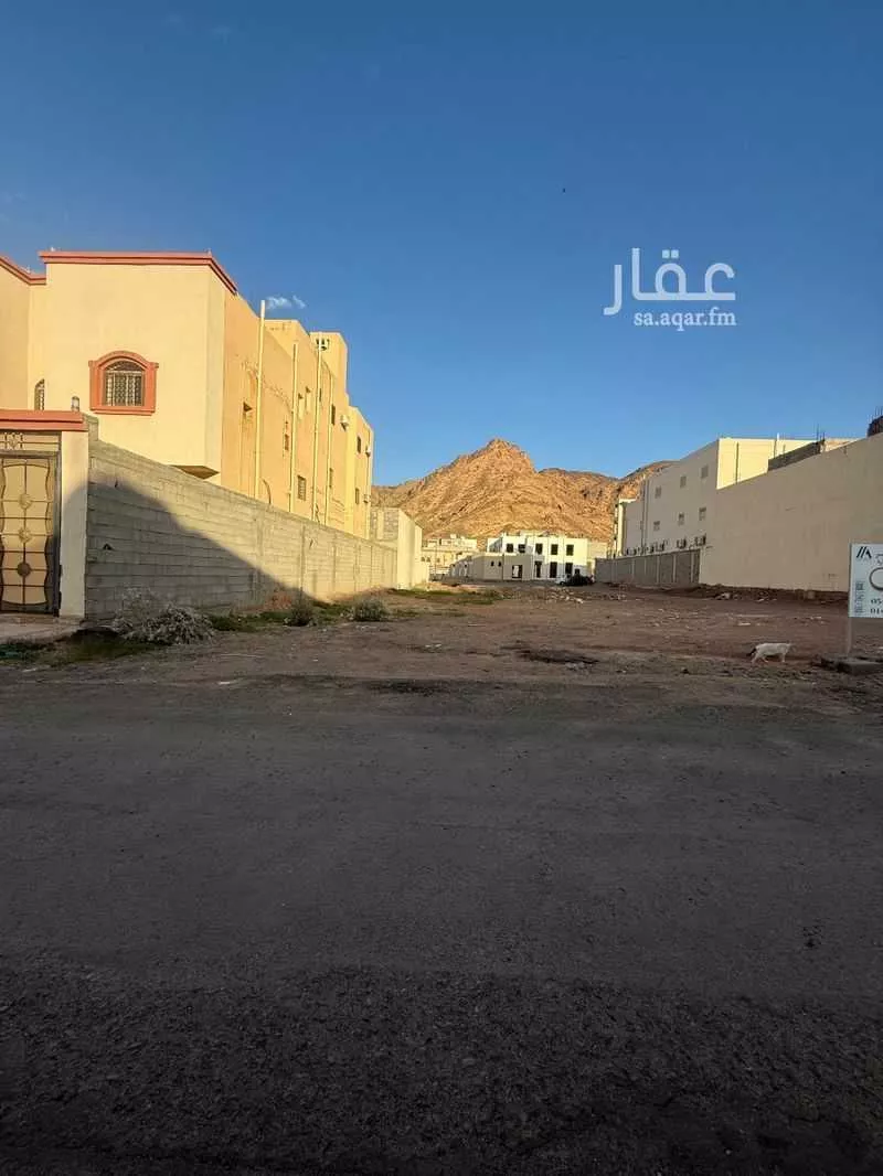 372 sqm land in Al Salam 10