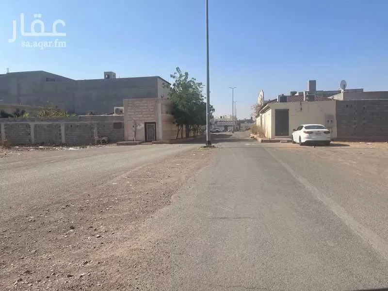 400 sqm land in Al Sakb 5