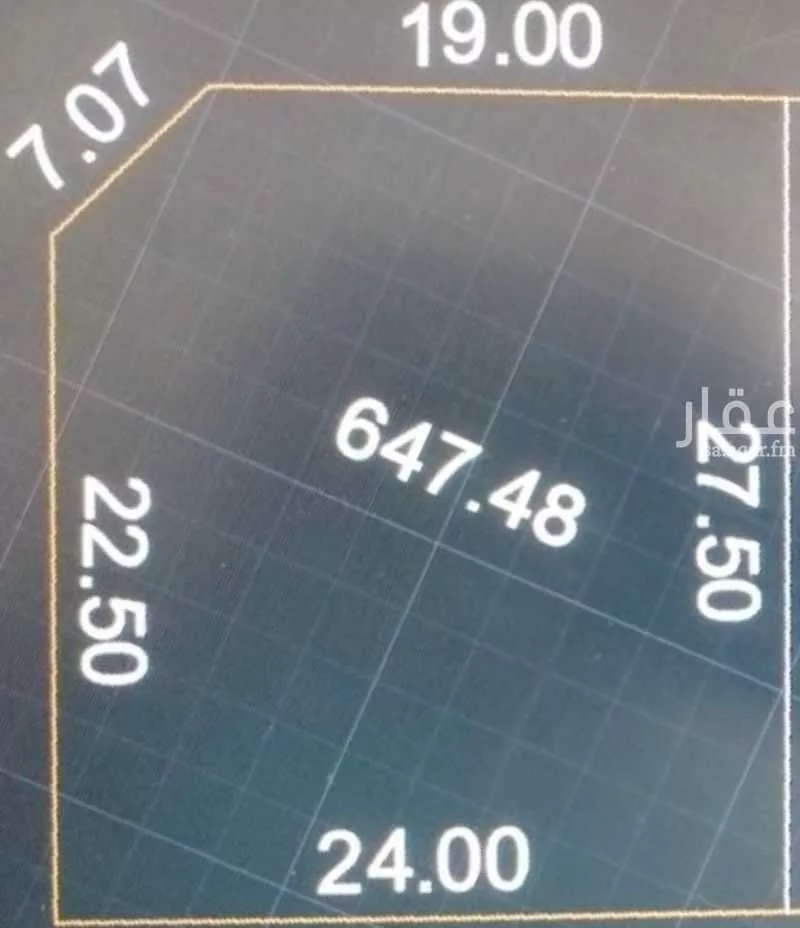 647 sqm land in King Fahd 3