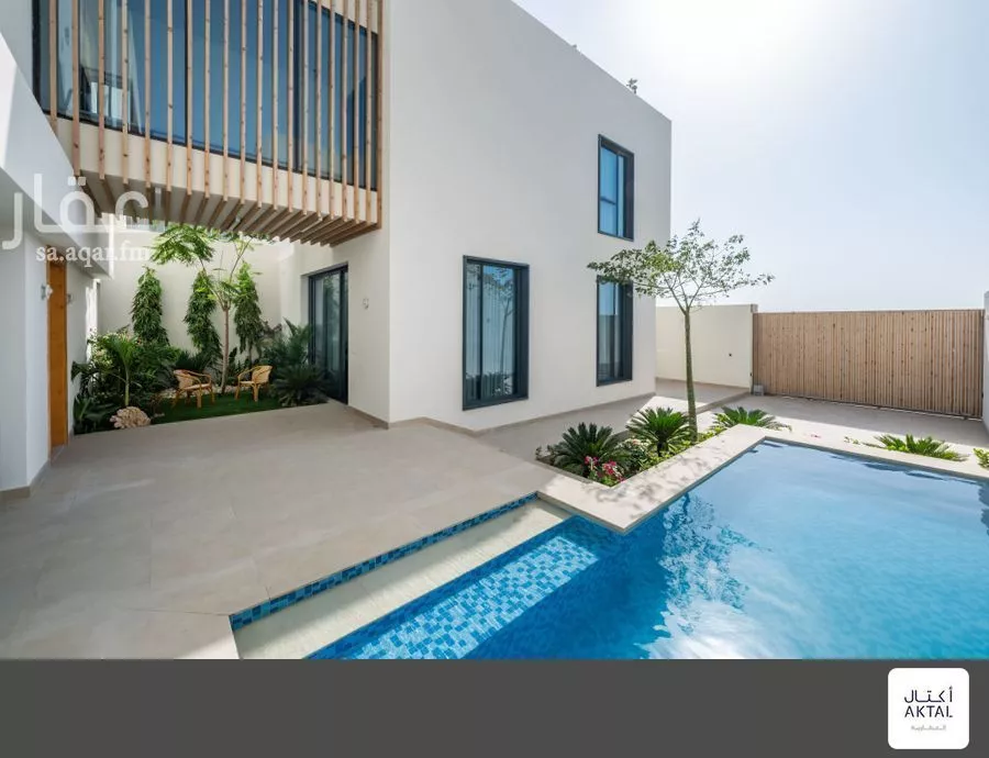 4 bedroom villa in Al Amwaj 3