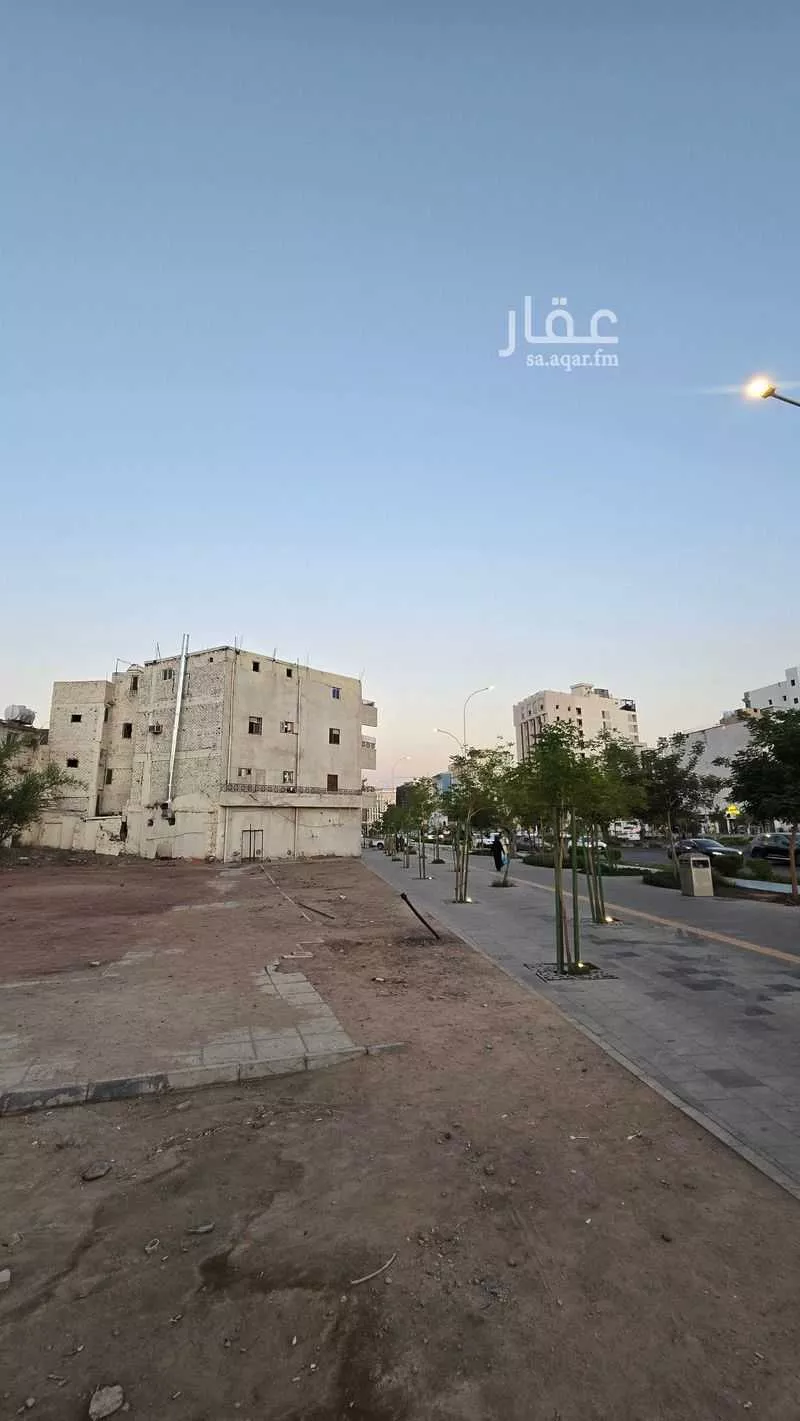 أرض 418 م² في السقيا 4