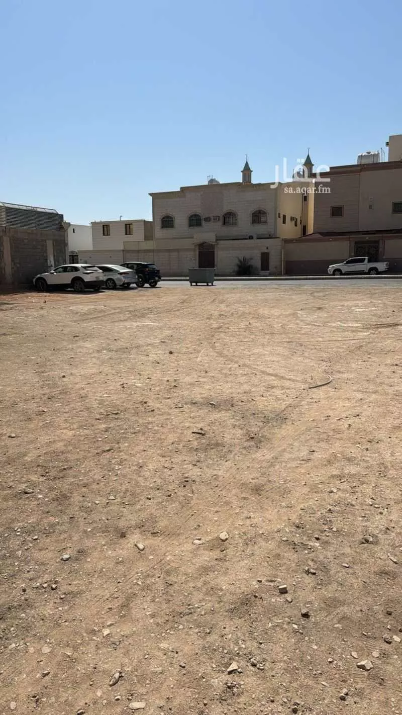 600 sqm land in King Fahd 2