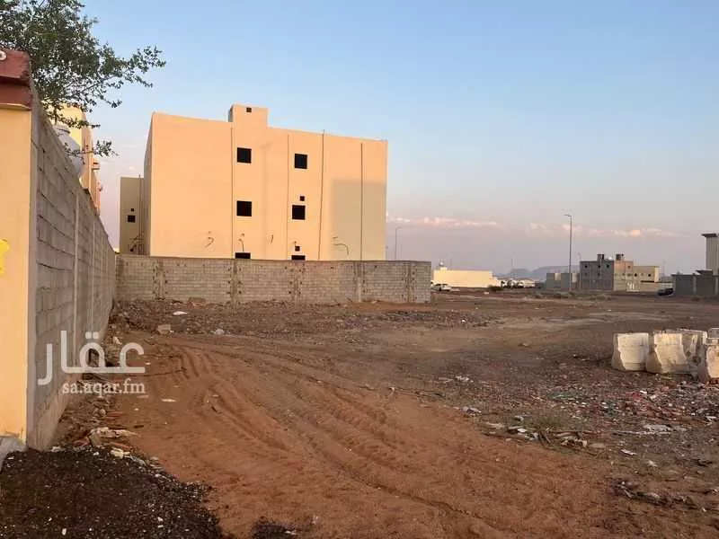 645 sqm land in Abu Markha 3