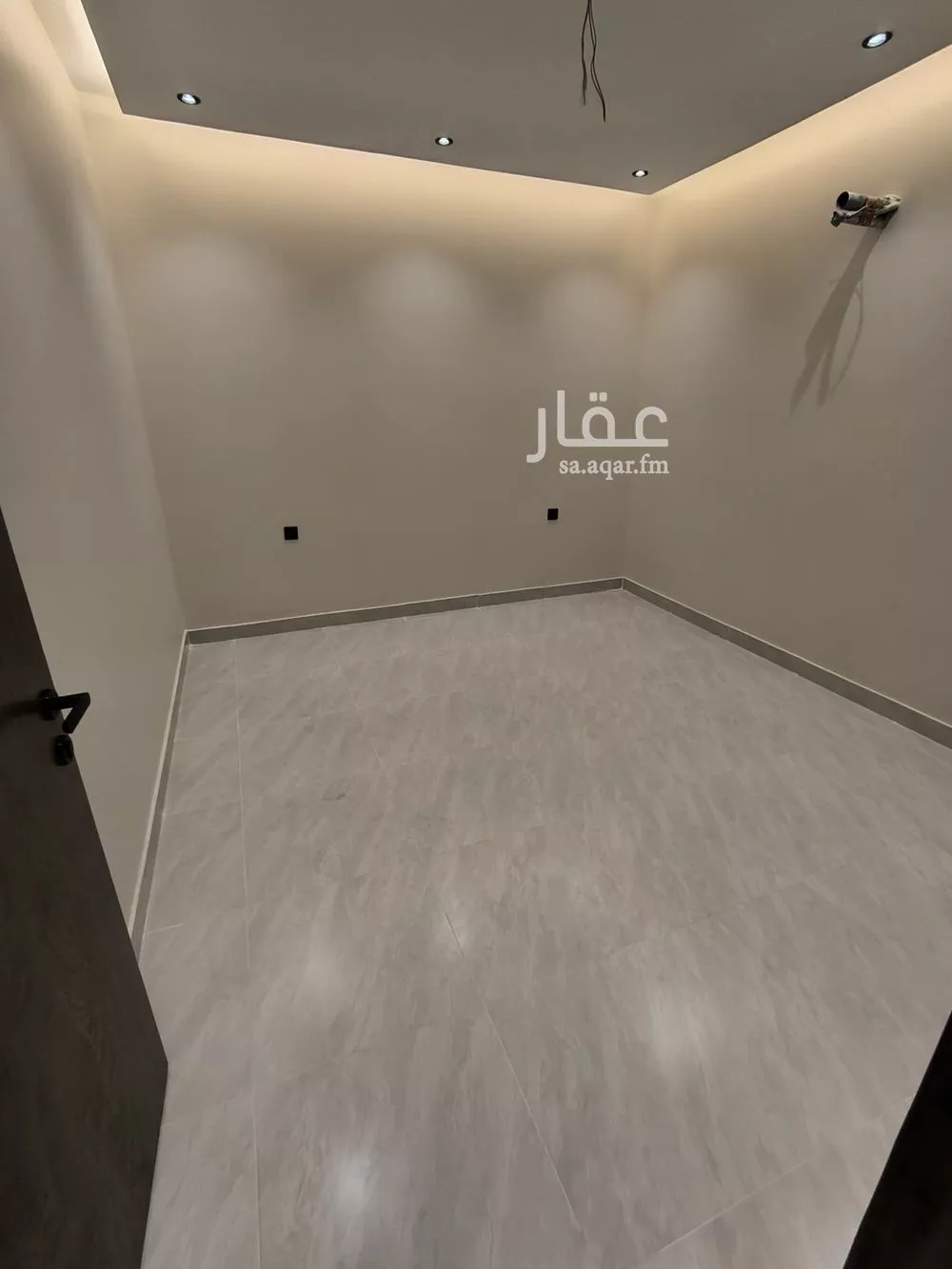 فيلا 12 غرف في الفلاح 7