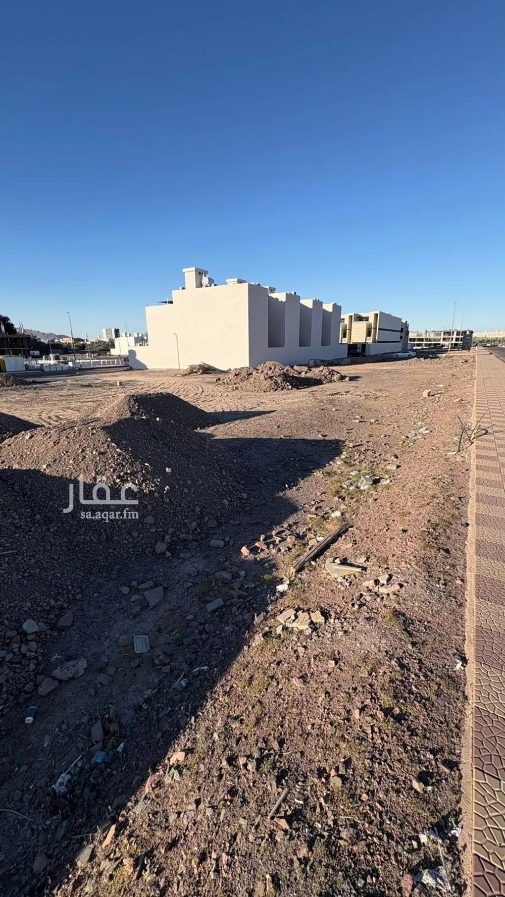 611 sqm land in Mudhainib 2