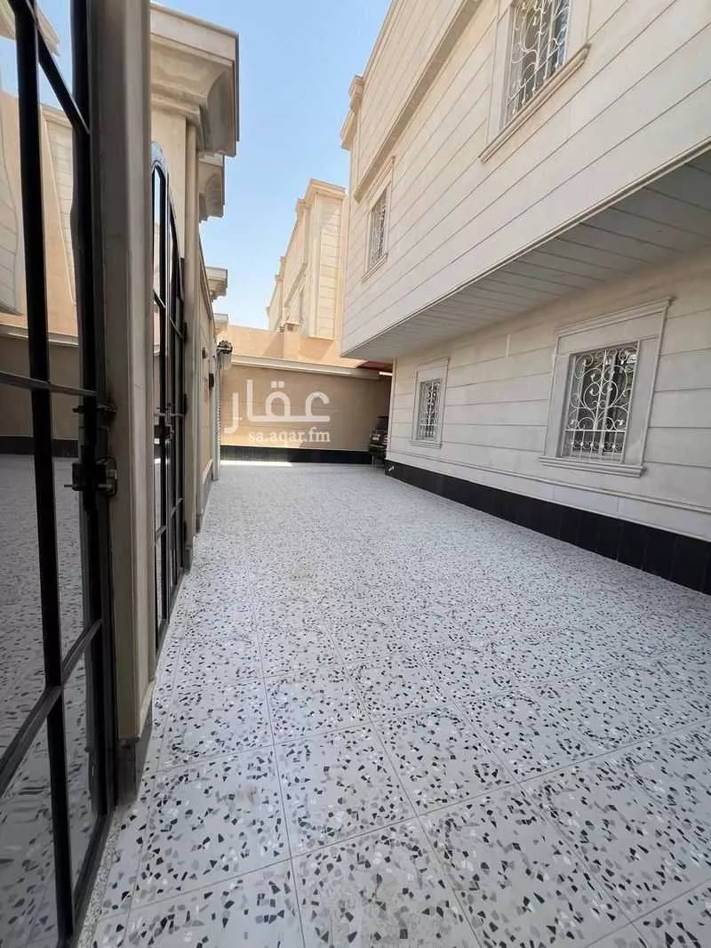 4 bedroom villa in Ash Sharq, Riyadh 23