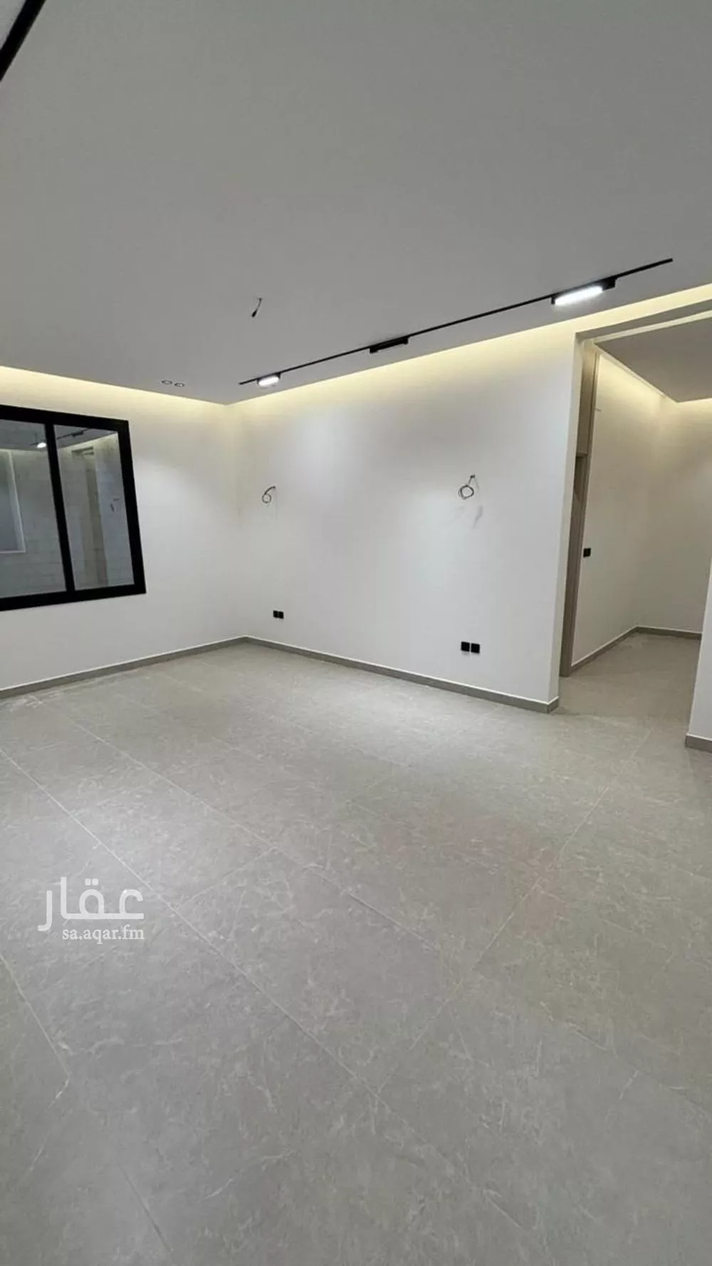 5 bedroom villa in Al Difa 2