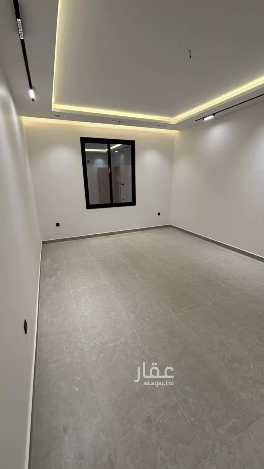 5 bedroom villa in Al Difa 3