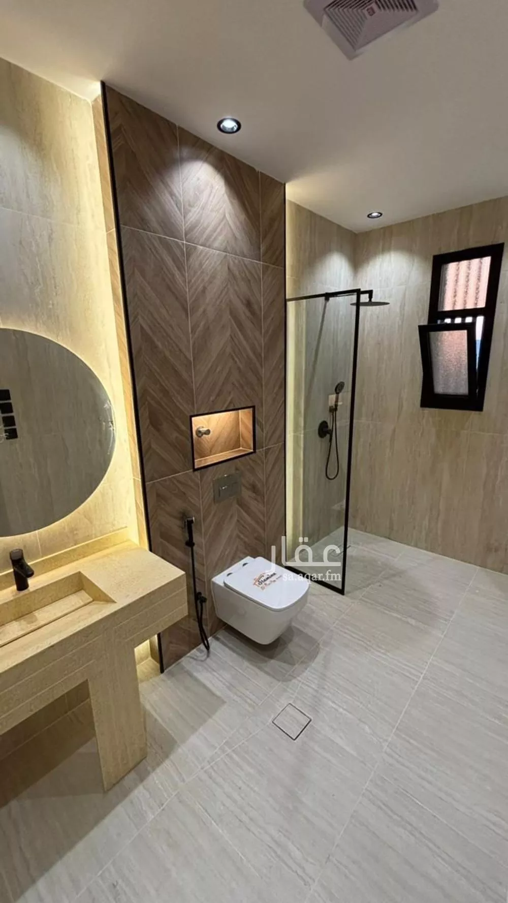 5 bedroom villa in Al Difa 7