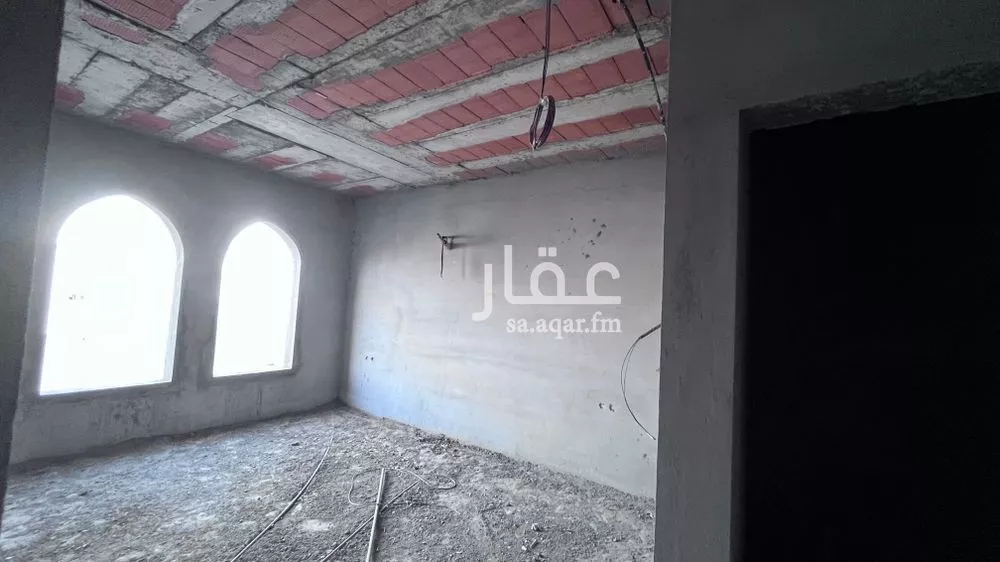 6 bedroom villa in Qalat Makhit 9