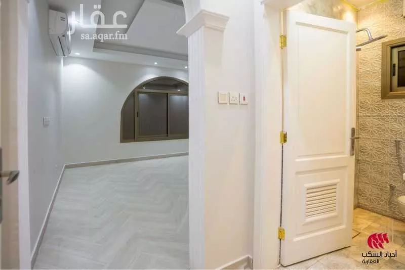 8 bedroom villa in Al Sakb 19
