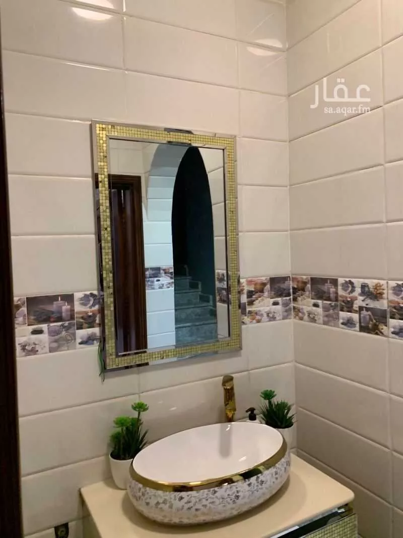 8 bedroom villa in Warqan 6